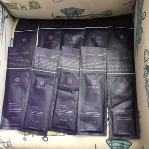 Monat revive samples